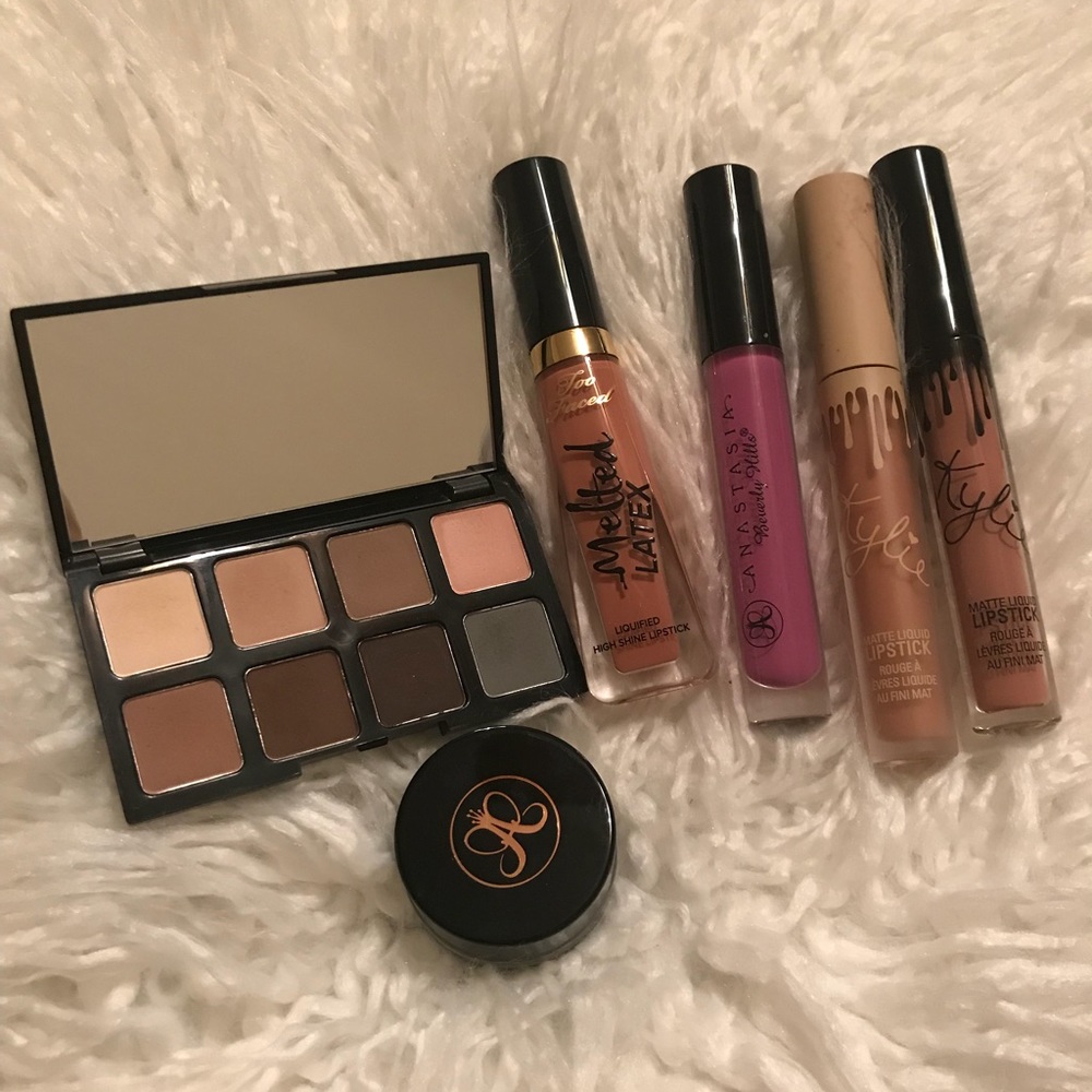 Too Faced & Anastasia Beverly Hills bundle